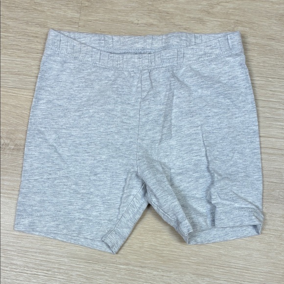 Old Navy Other - Old Navy Light Gray Cartwheel Bike Shorts 5T